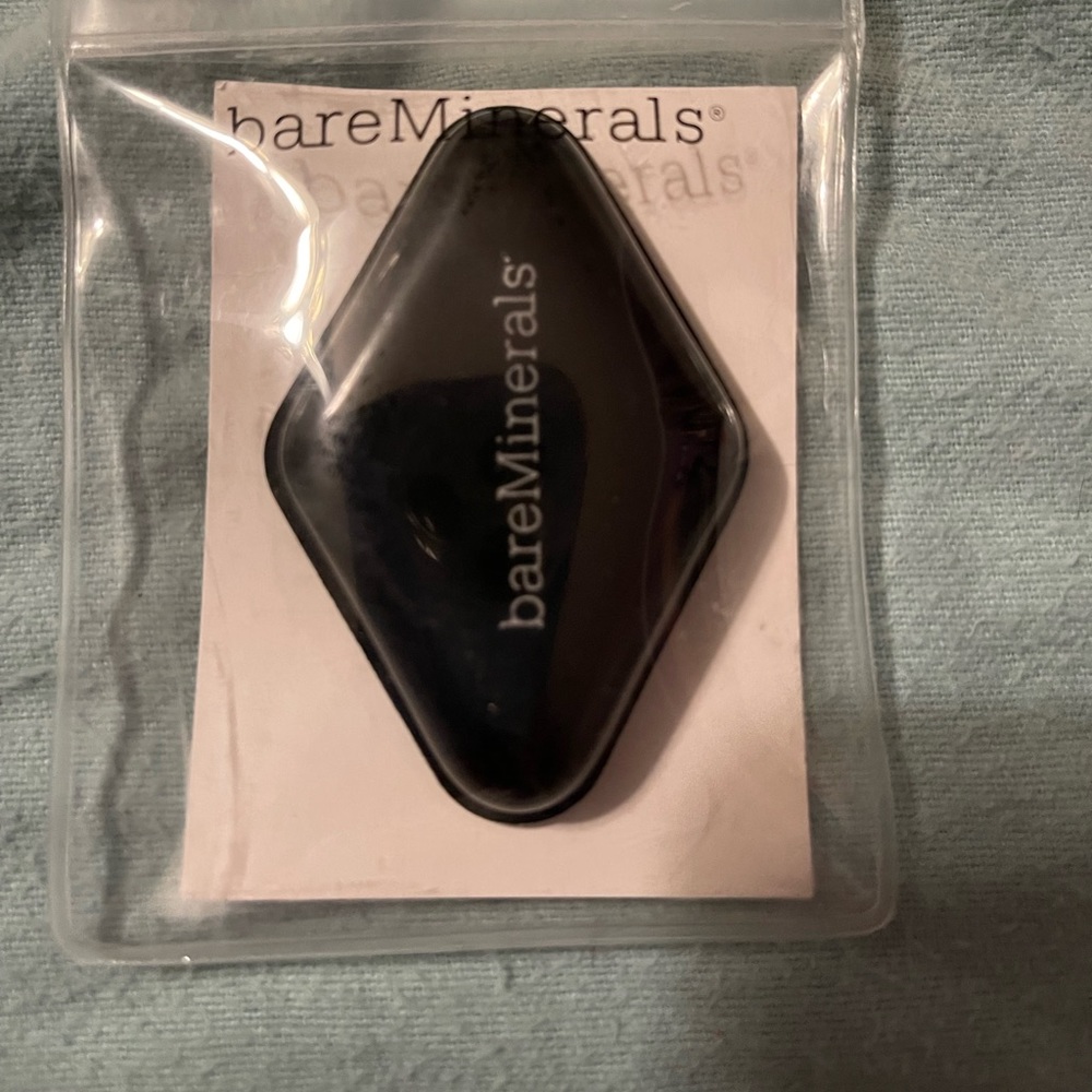 Brand new dual sided beauty blender